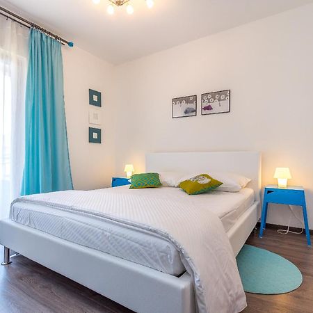 Apartment Miro Pula Luaran gambar