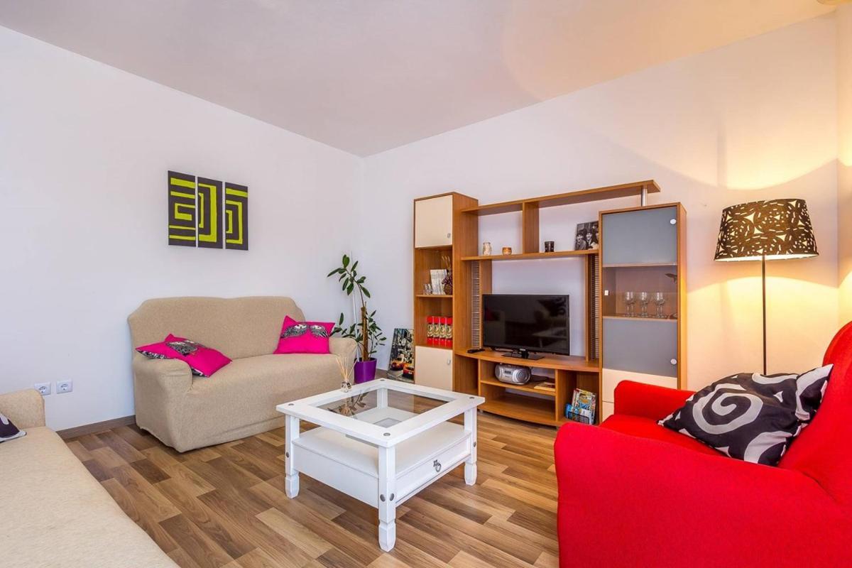 Apartment Miro Pula Luaran gambar