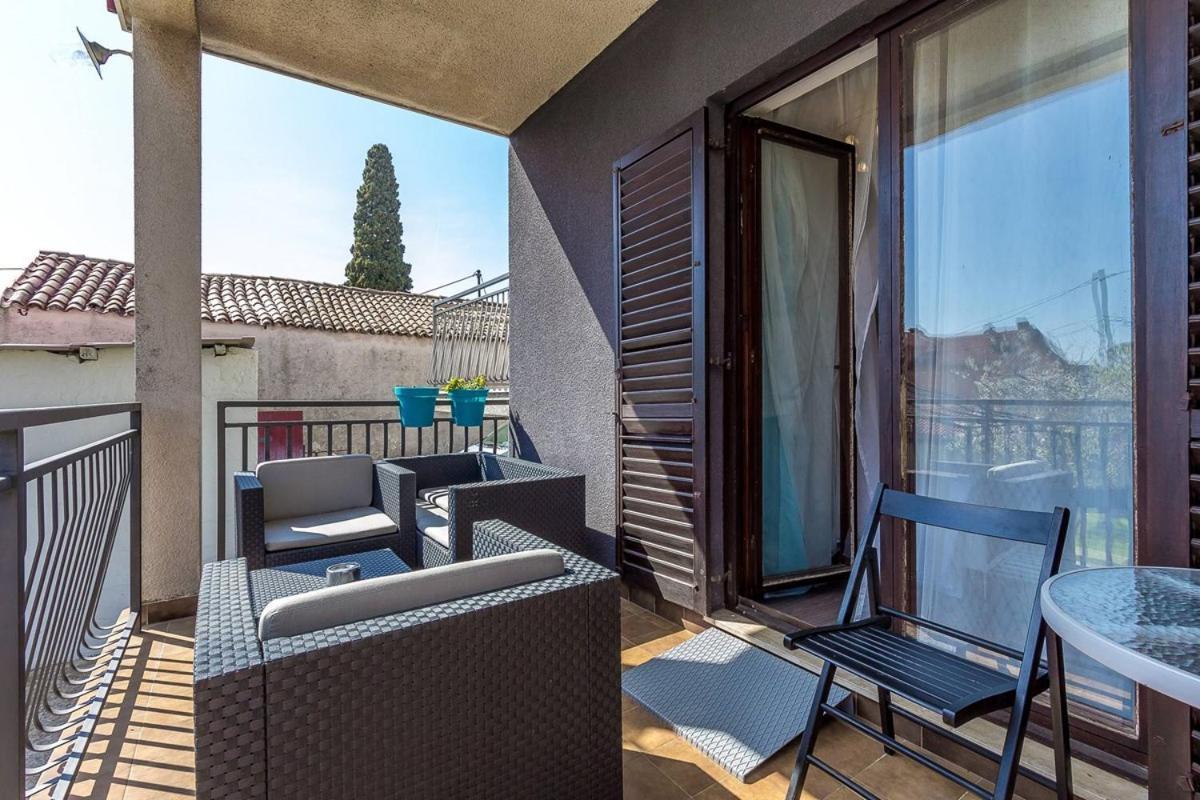 Apartment Miro Pula Luaran gambar