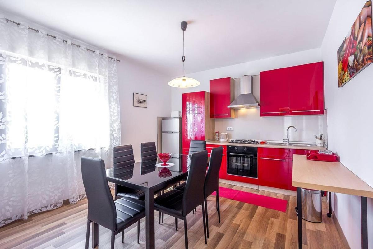 Apartment Miro Pula Luaran gambar