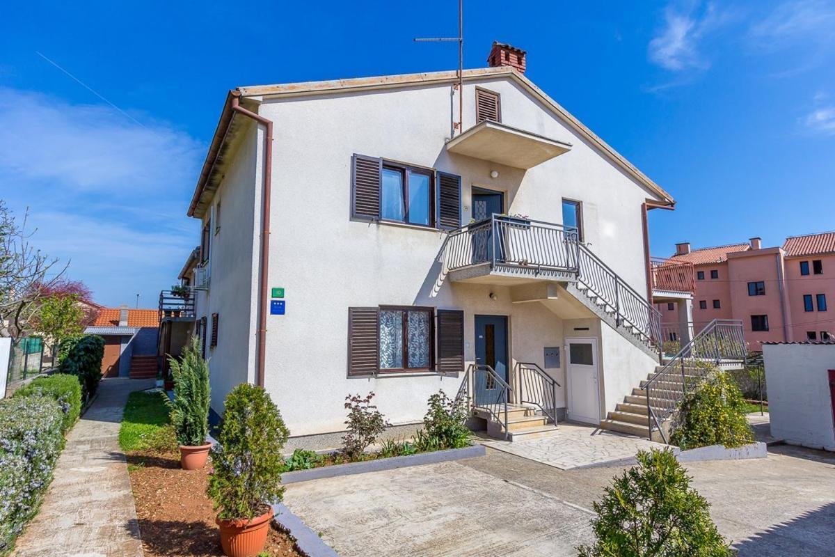 Apartment Miro Pula Luaran gambar